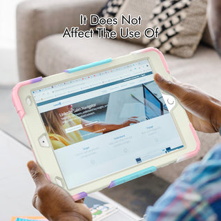 Husa Sigloo pentru Apple iPad 9th/8th/7th Gen (2021/2020/2019), 10.2'', Protectie Completa, Suport Creion, Stand Rotativ, Curea Umar, Anti-Soc, Roz Degrade